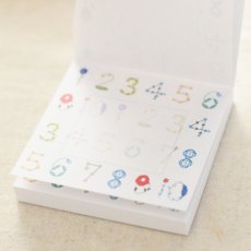 画像2: 〔400円×5個〕 ブロックメモ帖 『花数字』うすあい  / 同柄100枚綴り (2)