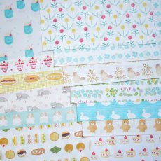 画像3: 〔500円×5個〕包装紙撰-リスと木の実 (3)