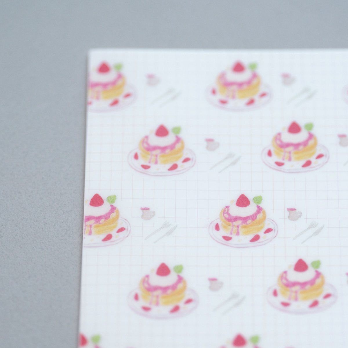 画像2: 〔500円×5個〕A6クリアファイル-いちごパンケーキ (2)